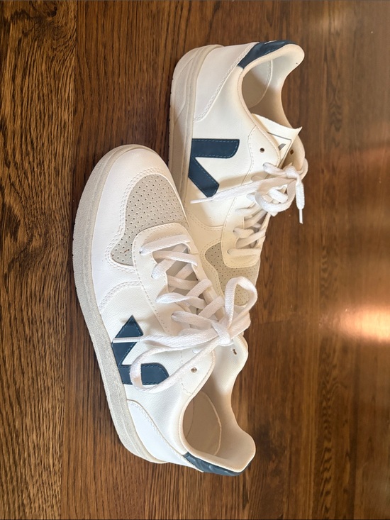 Veja Shoes - Veja Women's White Sneakers with Navy Accents